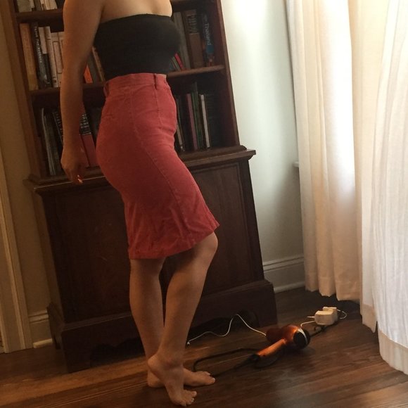 Pink Courduroy vintage pencil skirt - Picture 1 of 3